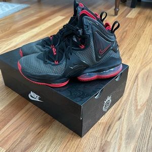 Nike Air LeBron 19 Basketball sneaker